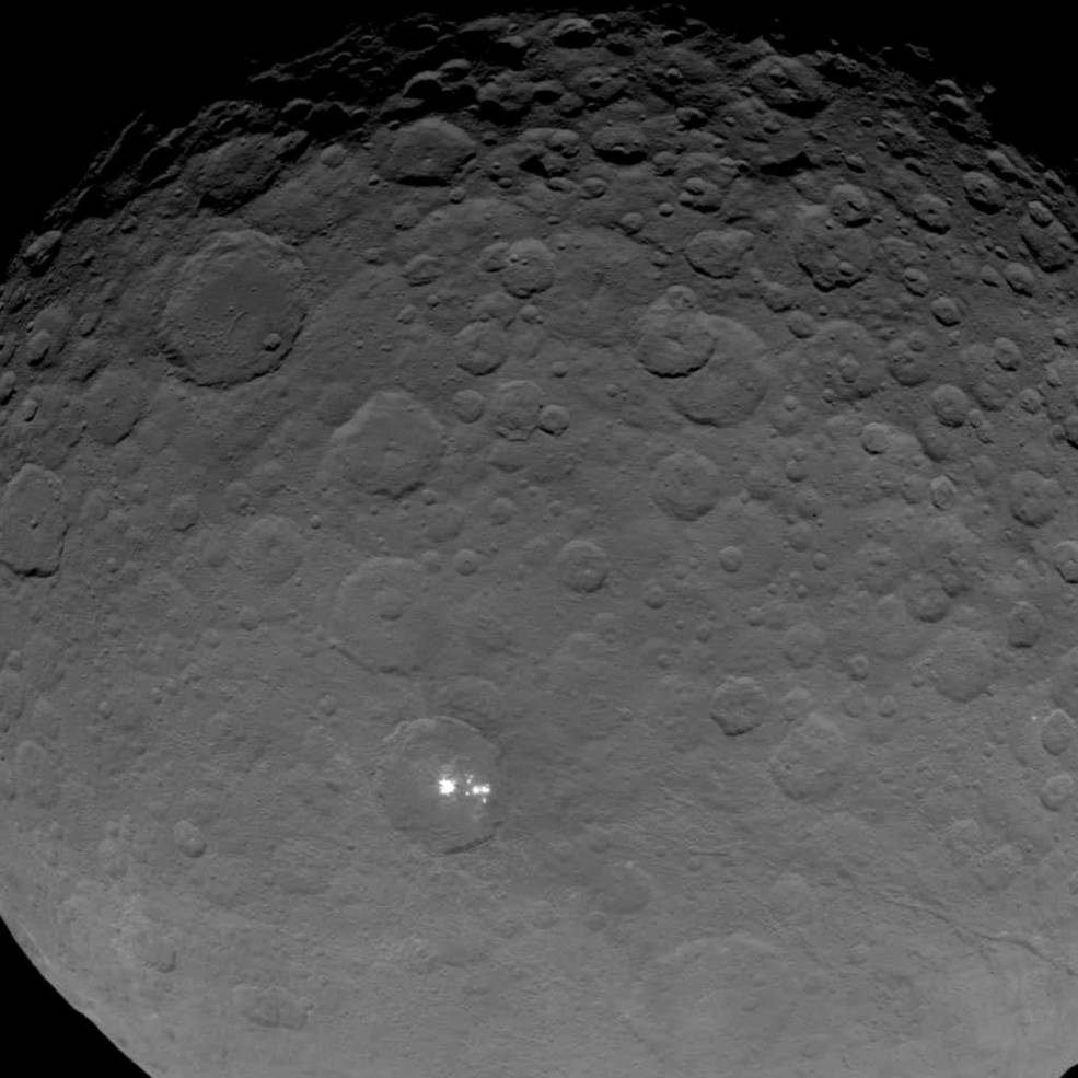 As Dawn orbits even closer, there are still no answers to  Ceres' mysterious lights. 