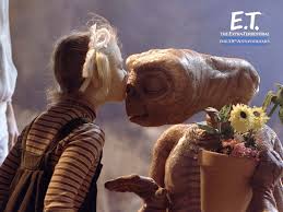 ET the kiss